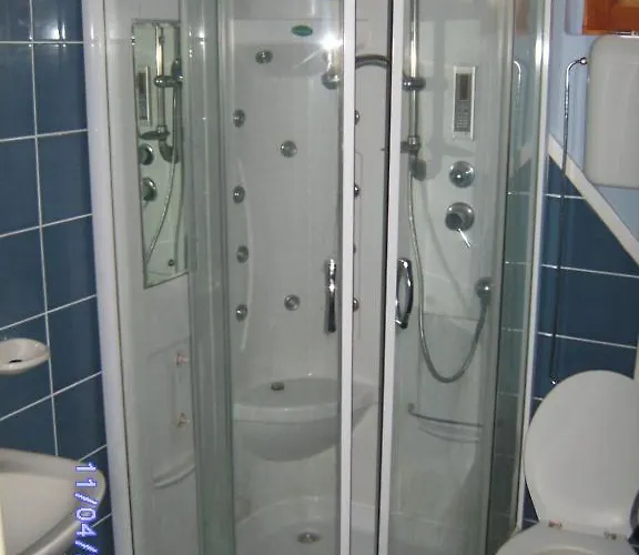 Szemesi 2* באלאטונסארסו