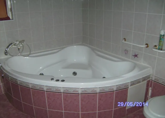 Szemesi בית הארחה באלאטונסארסו