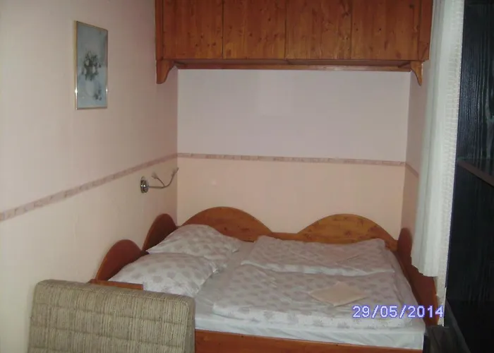 Konukevi Szemesi Balatonszarszo